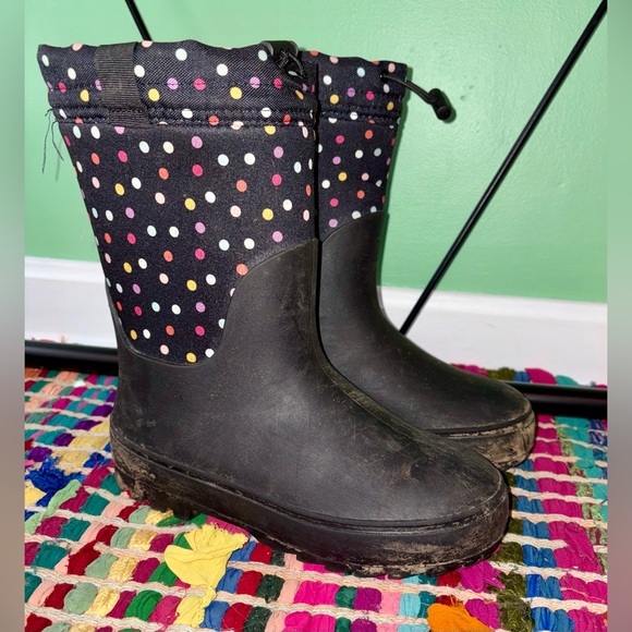Cat & Jack Other - Big Kids Black Polka Dot Snow/Rain Boots size 4